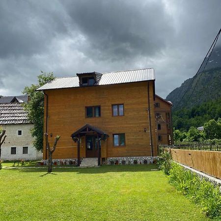 Guesthouse Mehmeti Valbona Exteriör bild