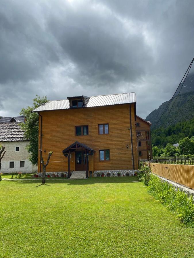 Guesthouse Mehmeti Valbona Exteriör bild