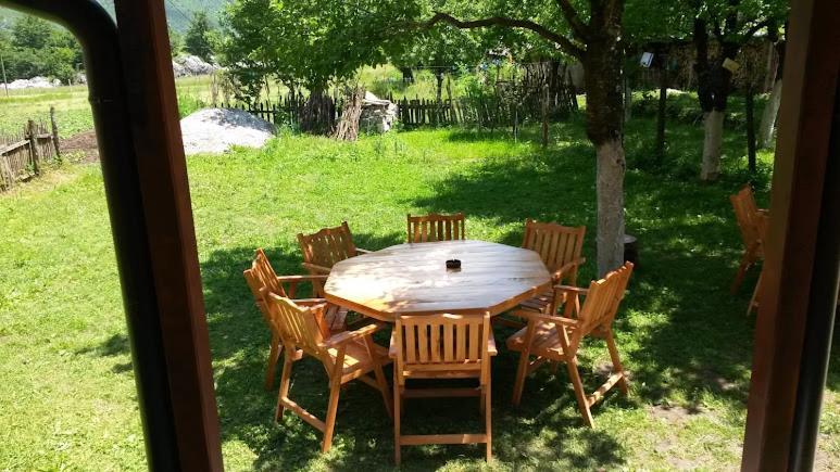 Guesthouse Mehmeti Valbona Exteriör bild