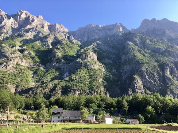 Guesthouse Mehmeti Valbona Exteriör bild